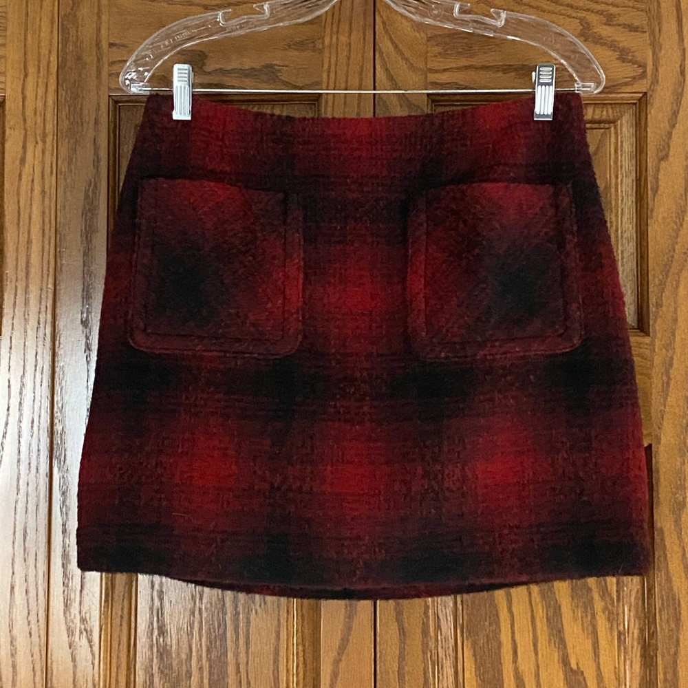 NWOT BANANA REPUBLIC FACTORY PLAID SKIRT